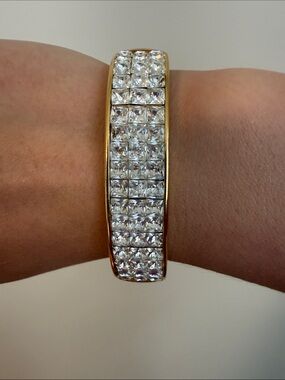 Swarovski Crystal Pavé Bangle Bracelet - Women Jewelry